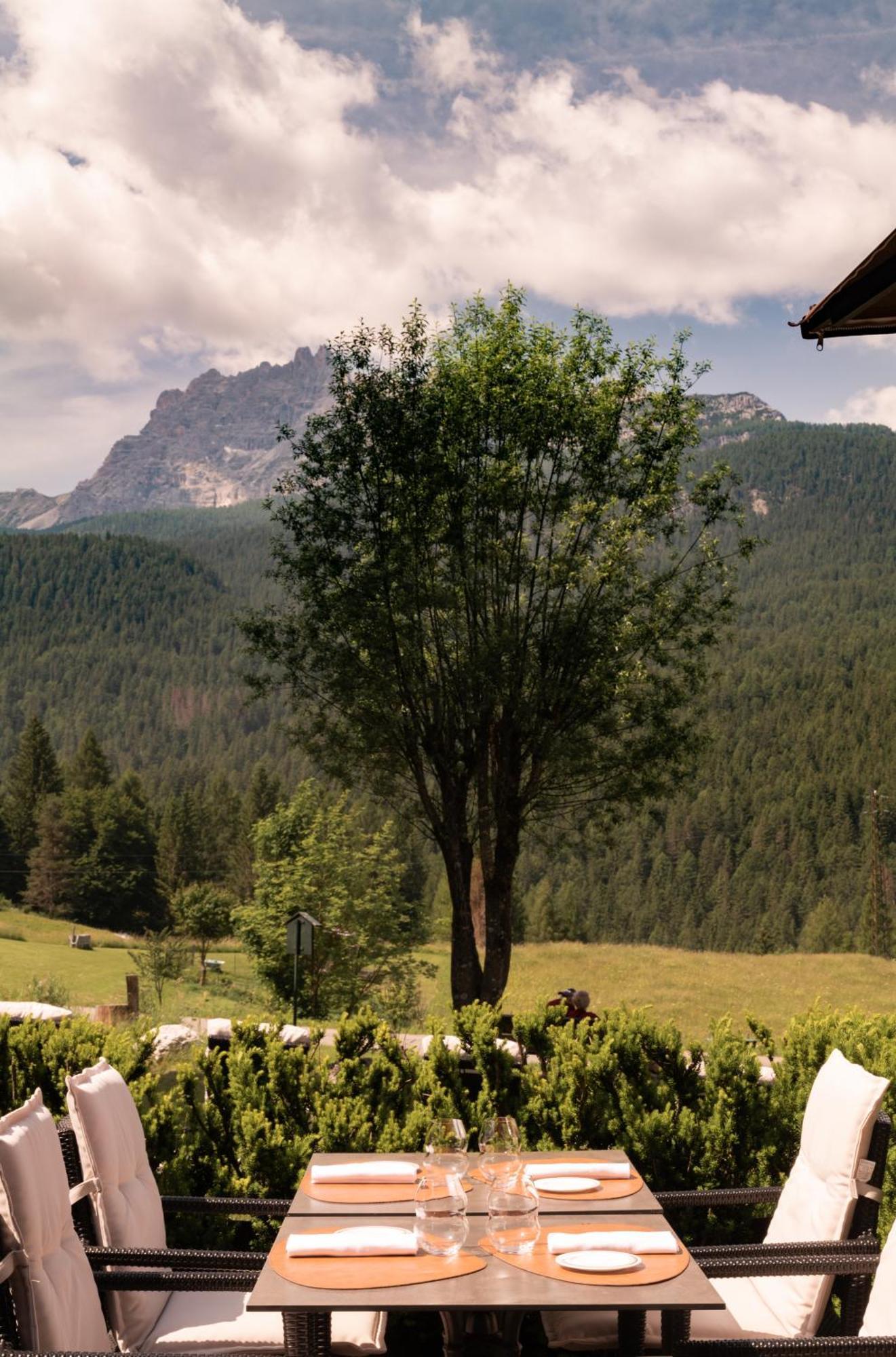Rosapetra Spa Resort - Small Luxury Hotels Of The World Cortina d'Ampezzo Buitenkant foto